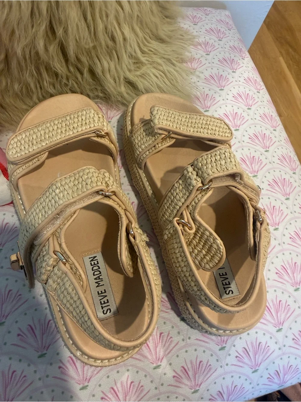 Steve Madden Women's Bigmona platform footbed sandals Size 6